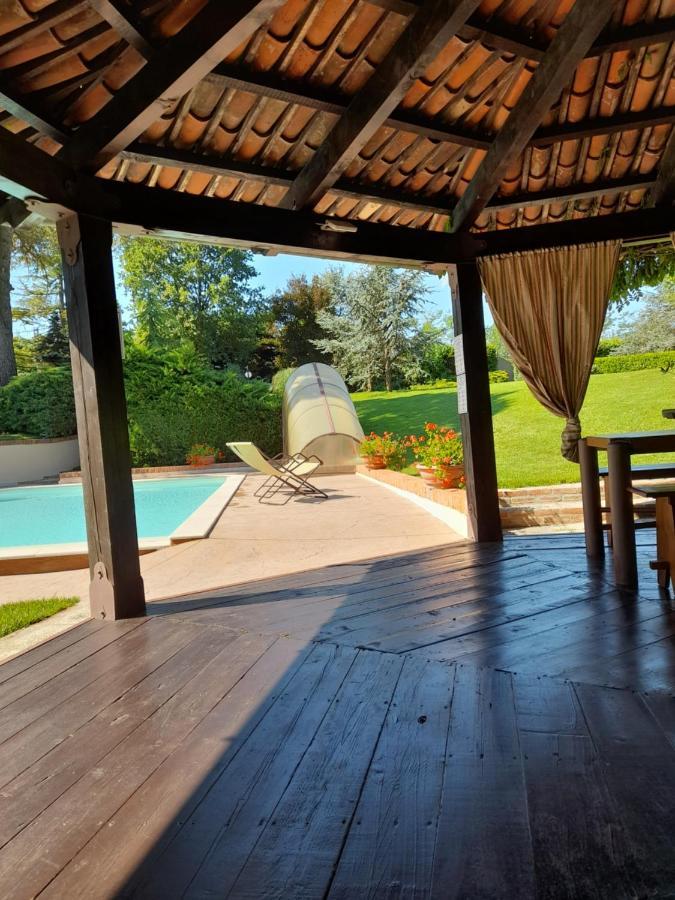 Tenuta Degli Angeli Rossi Asti Exteriör bild