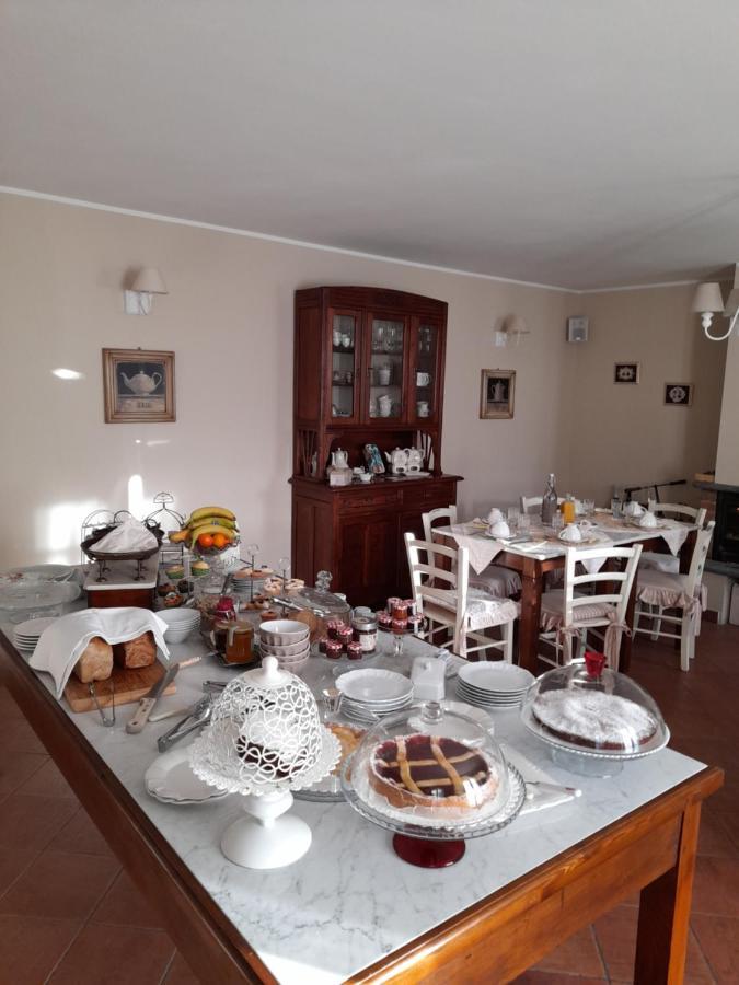 Tenuta Degli Angeli Rossi Asti Exteriör bild