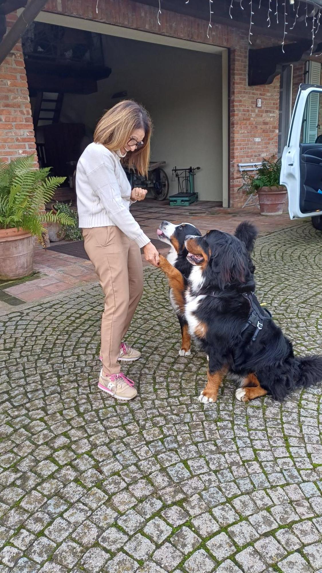 Tenuta Degli Angeli Rossi Asti Exteriör bild