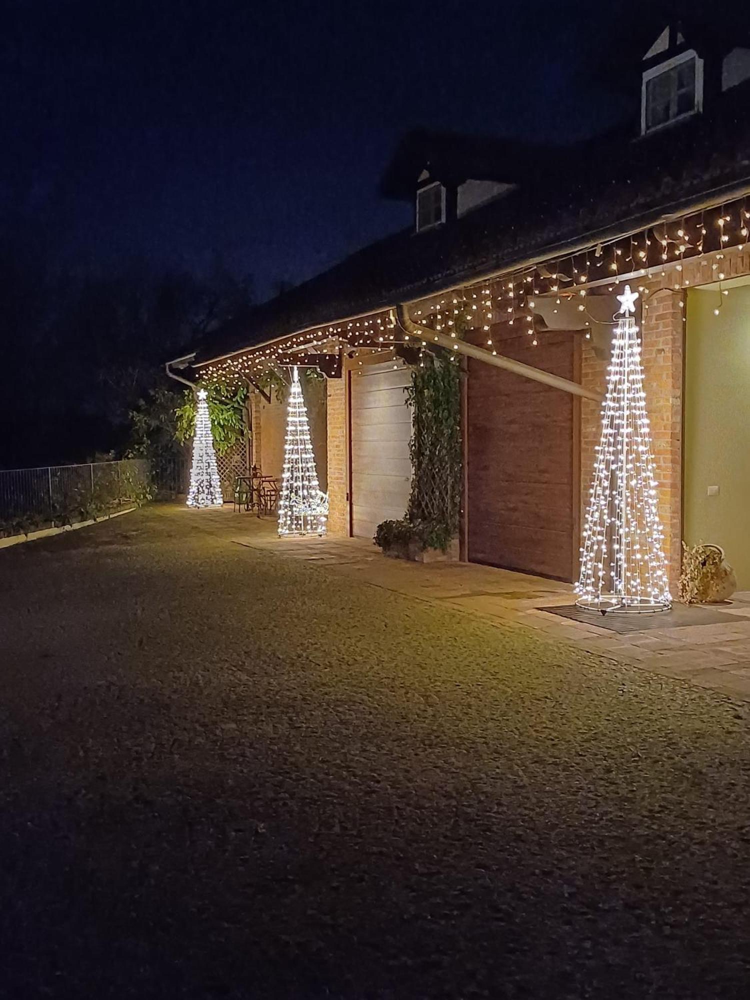 Tenuta Degli Angeli Rossi Asti Exteriör bild